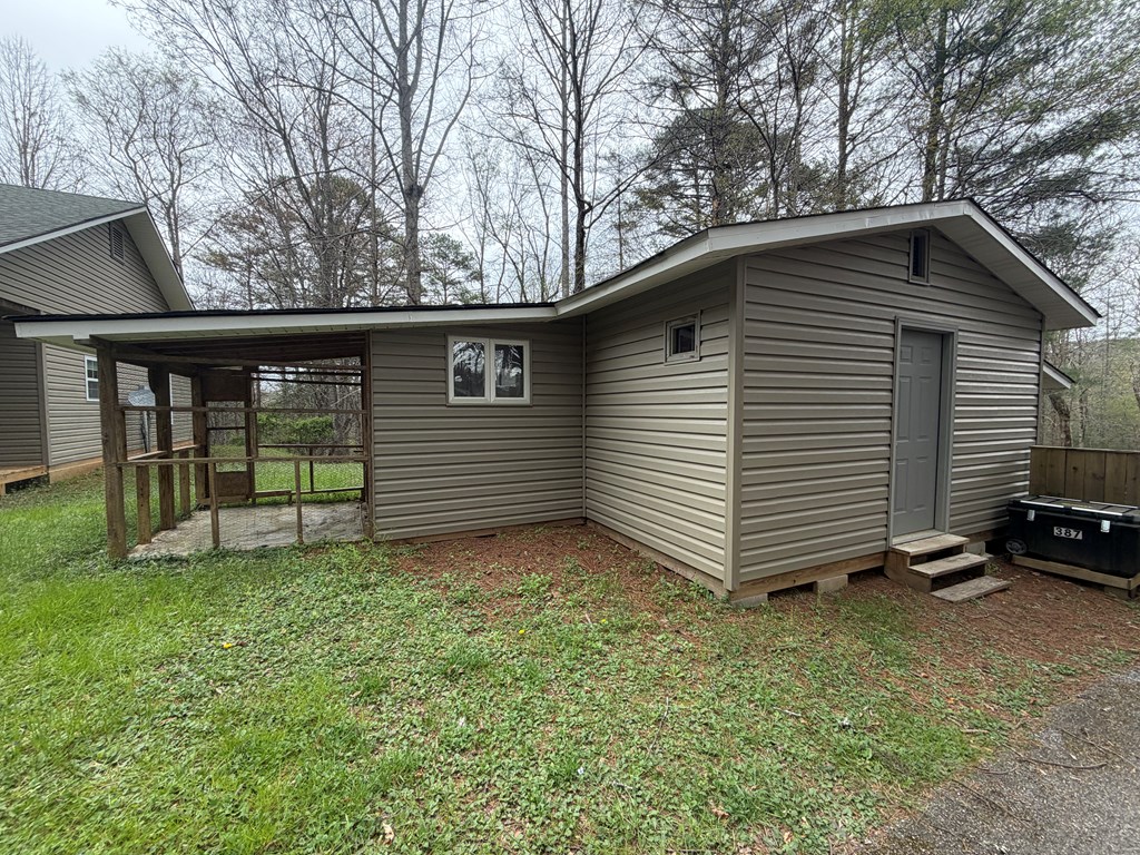 429093 Mineral Bluff Residential