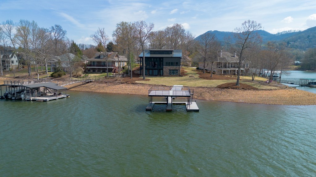 429094 Hiawassee Residential