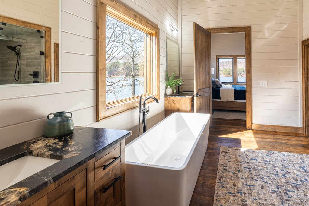 429094 Hiawassee Residential