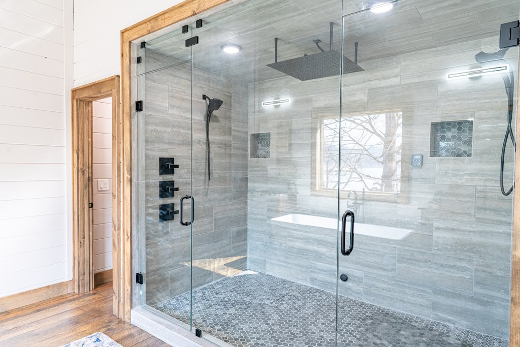 429094 Hiawassee Residential