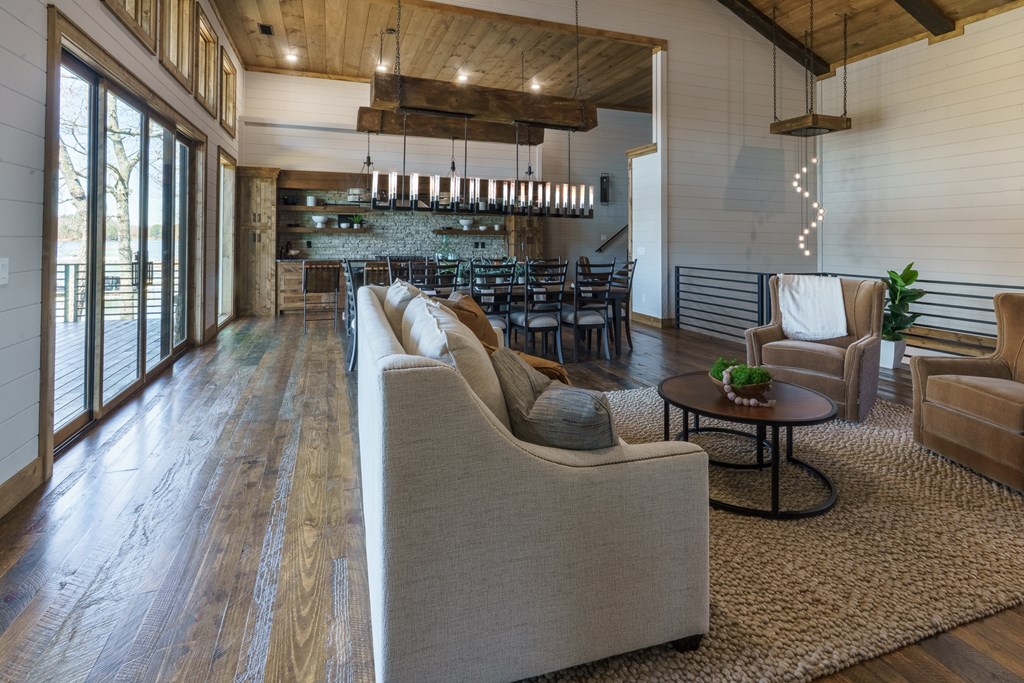 429094 Hiawassee Residential