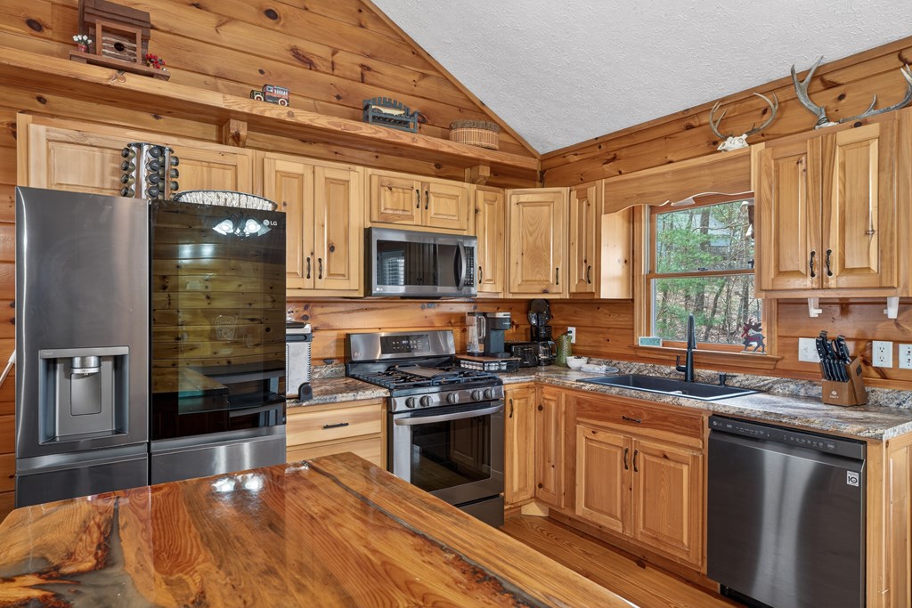 429098 Ellijay Residential