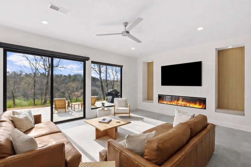 429101 Talking Rock Residential