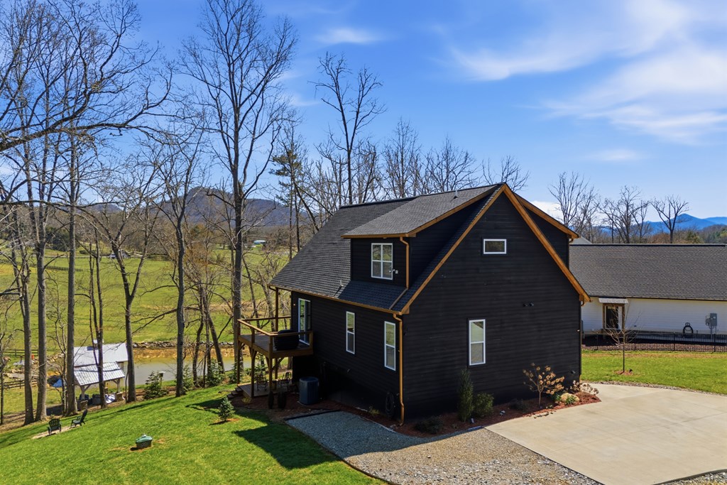 429109 Hayesville Residential