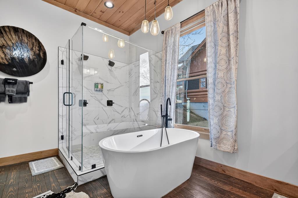 429127 Blue Ridge Residential