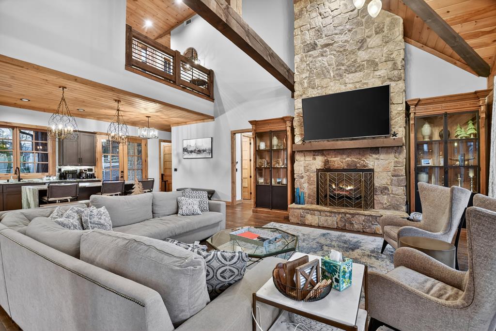 429127 Blue Ridge Residential