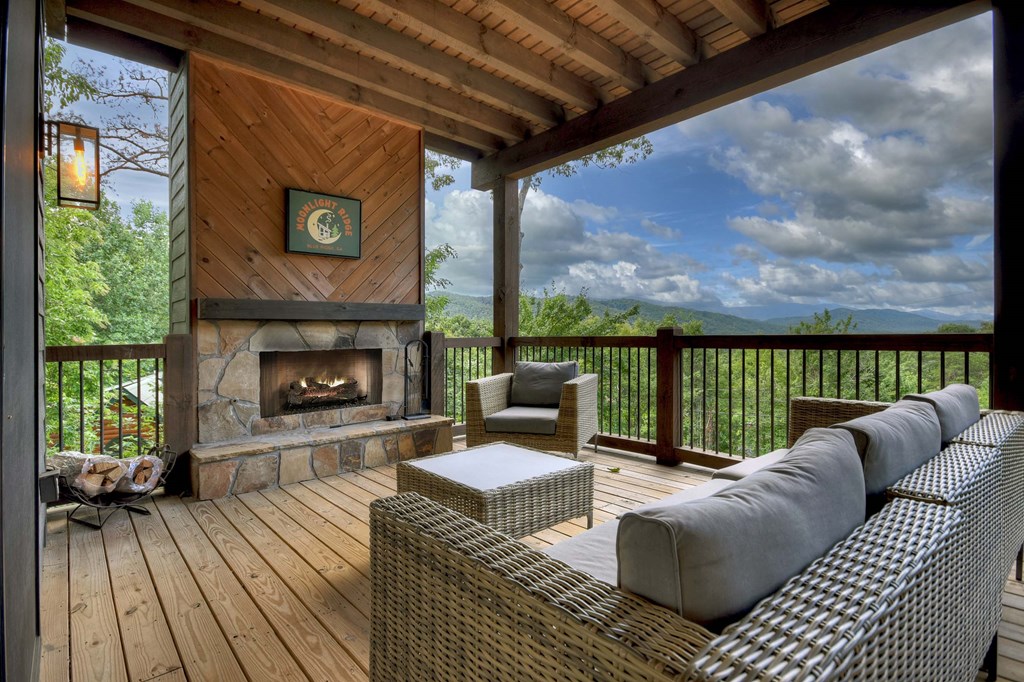 429128 Blue Ridge Residential