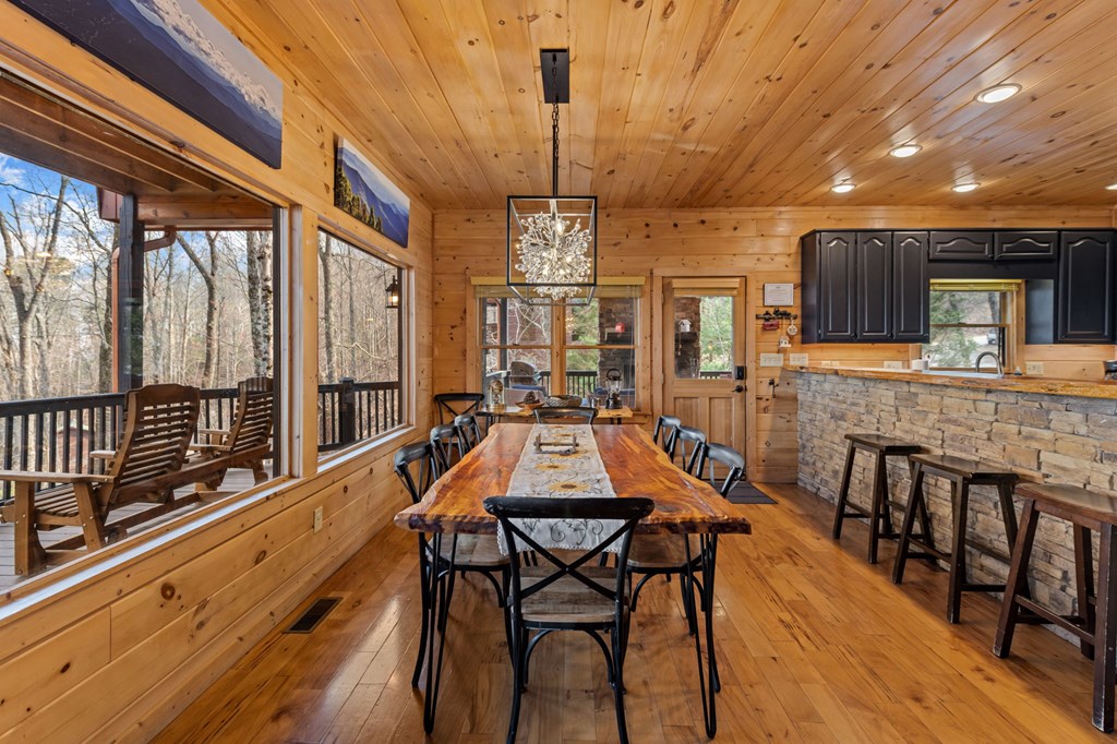 429140 Mineral Bluff Residential