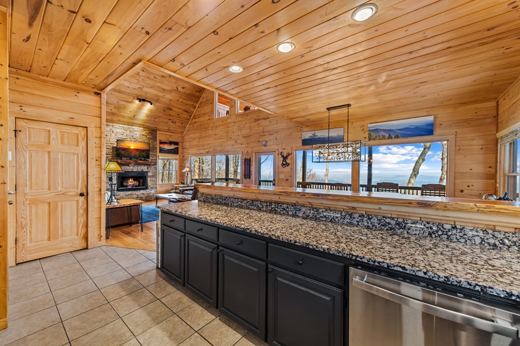 429140 Mineral Bluff Residential