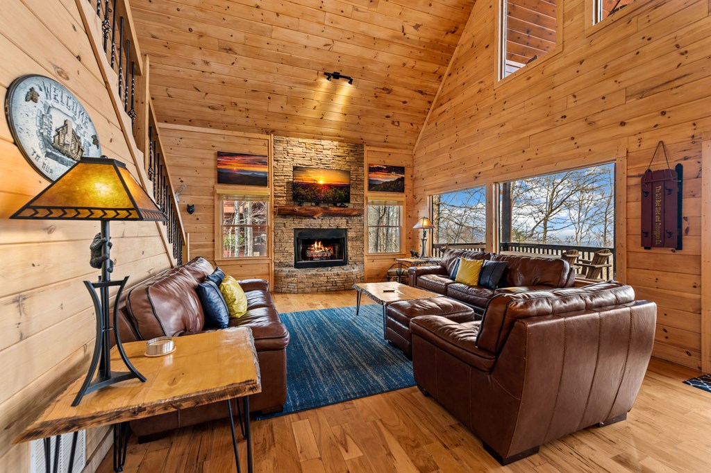 429140 Mineral Bluff Residential