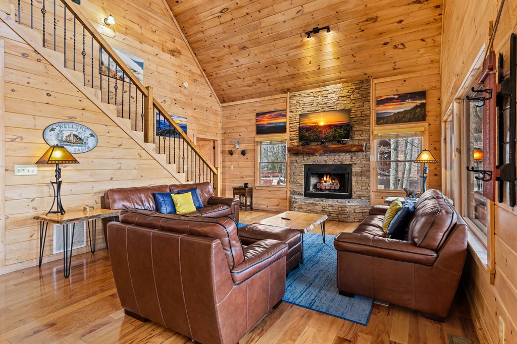 429140 Mineral Bluff Residential