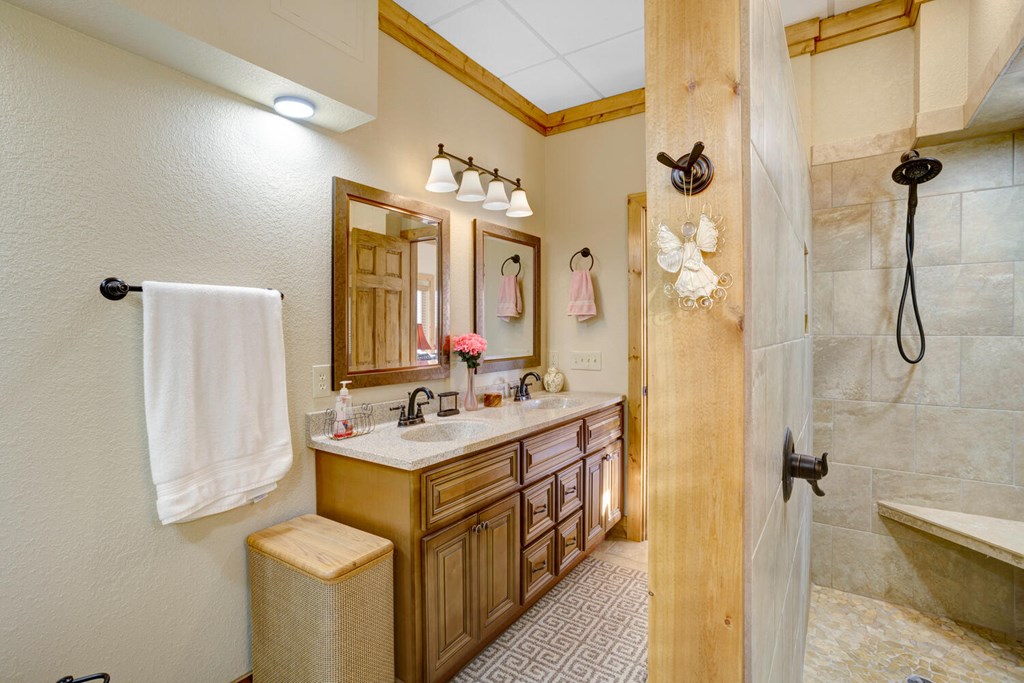 429143 Hiawassee Residential