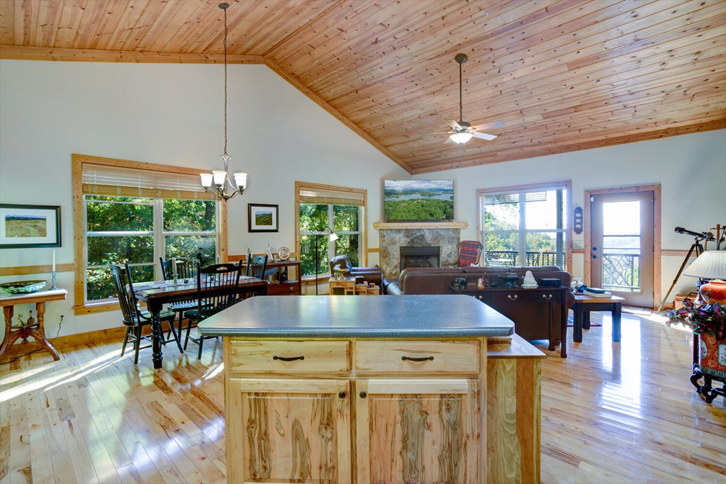 429143 Hiawassee Residential