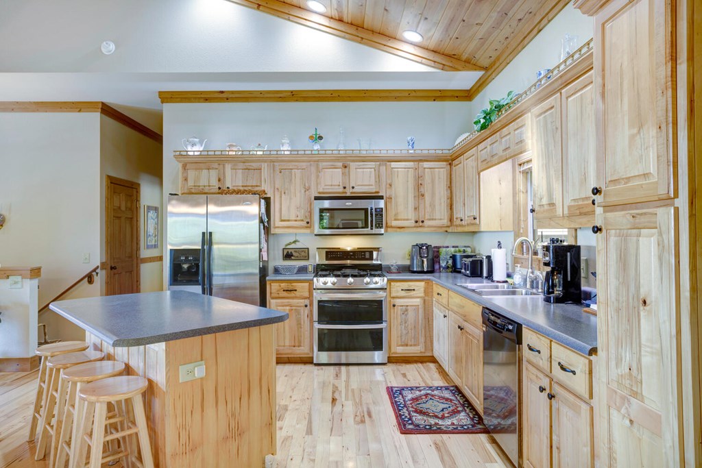 429143 Hiawassee Residential