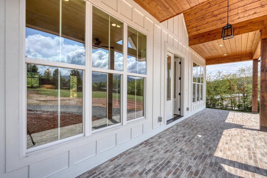 429146 Young Harris Residential