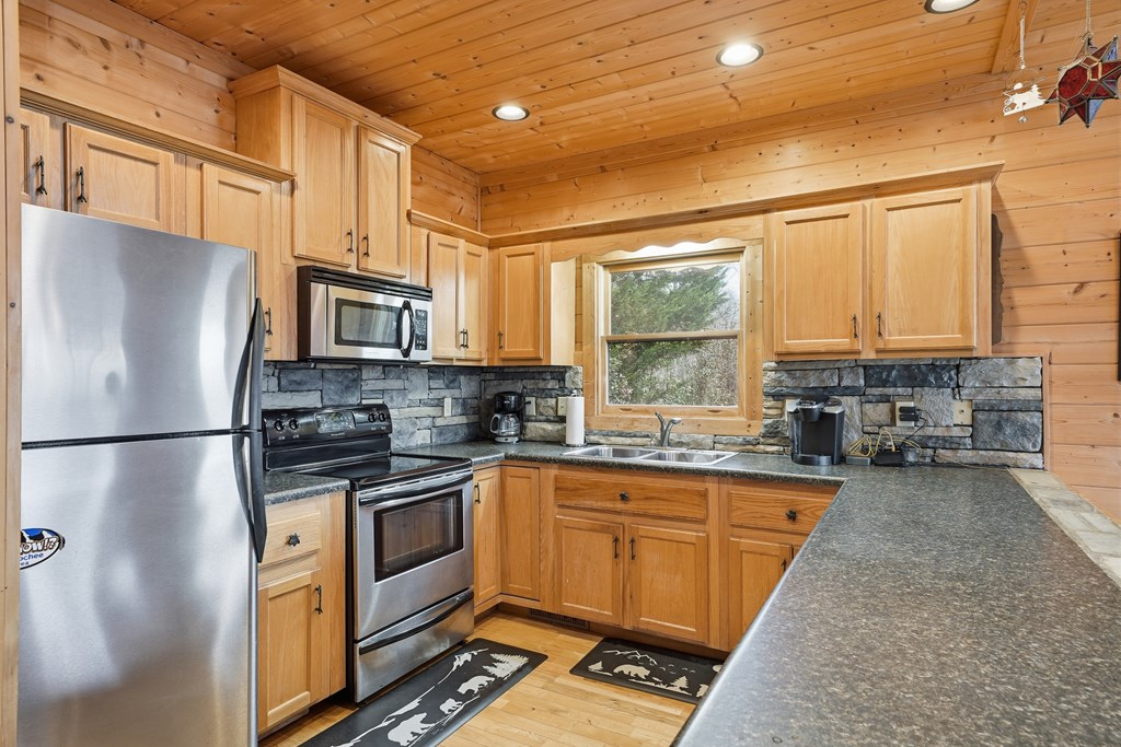 429154 Blue Ridge Residential