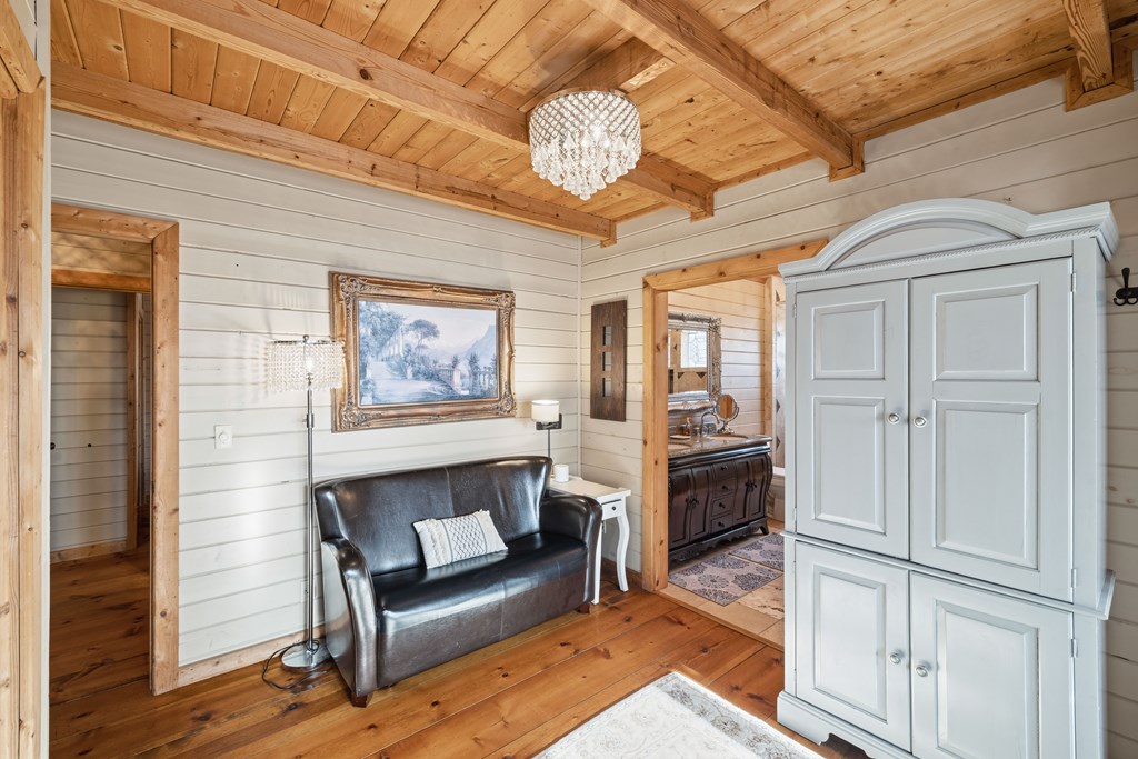 429155 Blue Ridge Residential