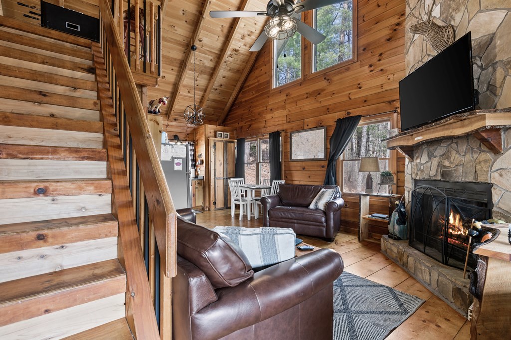 429157 Cherry Log Residential