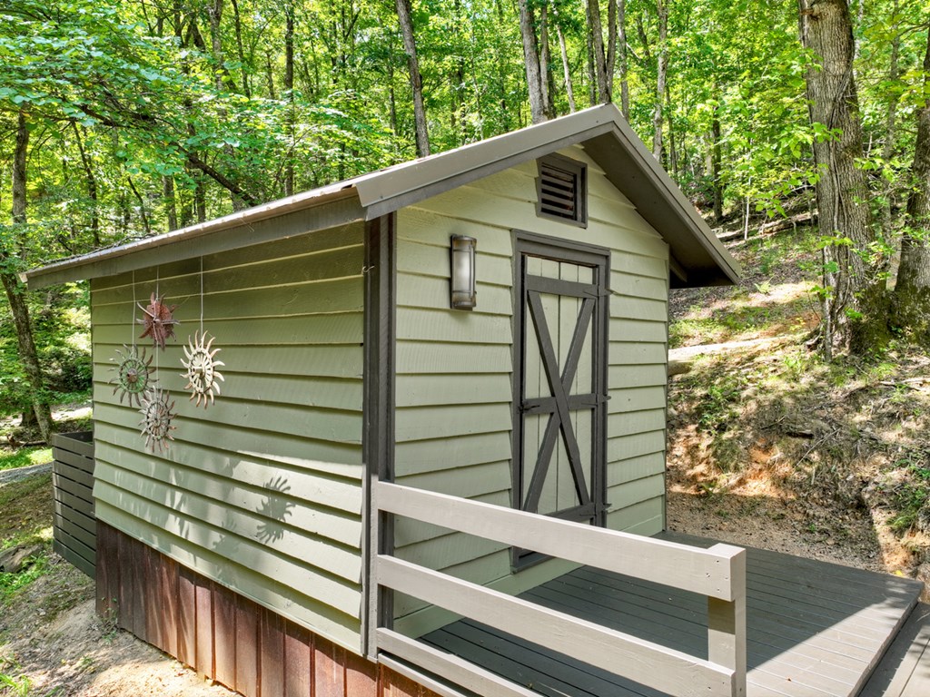 429160 Blue Ridge Residential