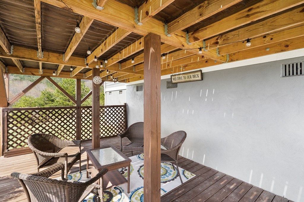 429161 Young Harris Residential