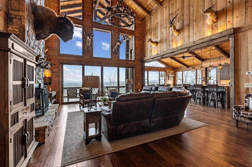 429163 Blue Ridge Residential