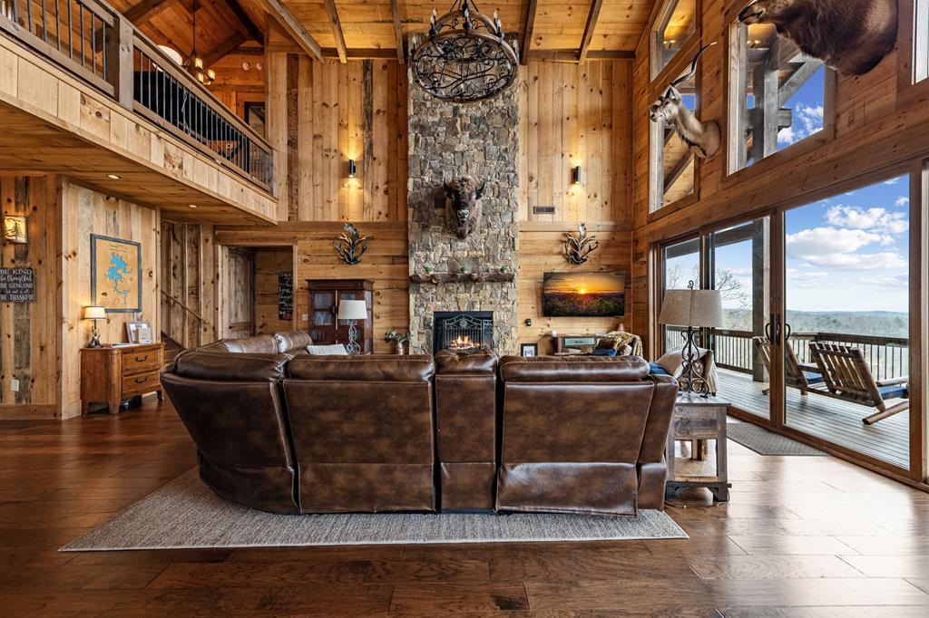 429163 Blue Ridge Residential