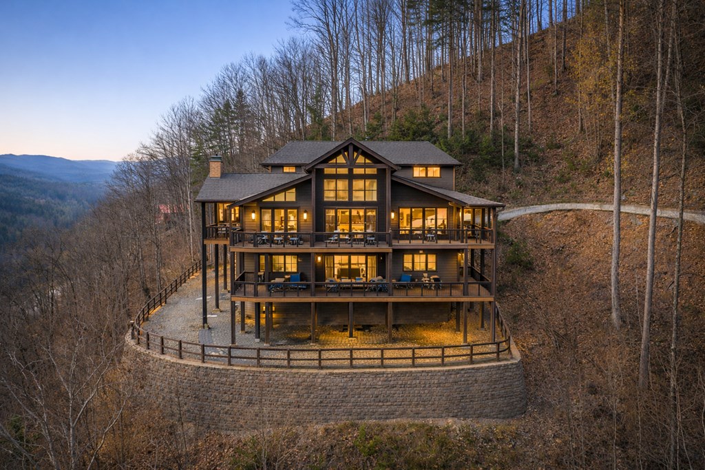 429163 Blue Ridge Residential