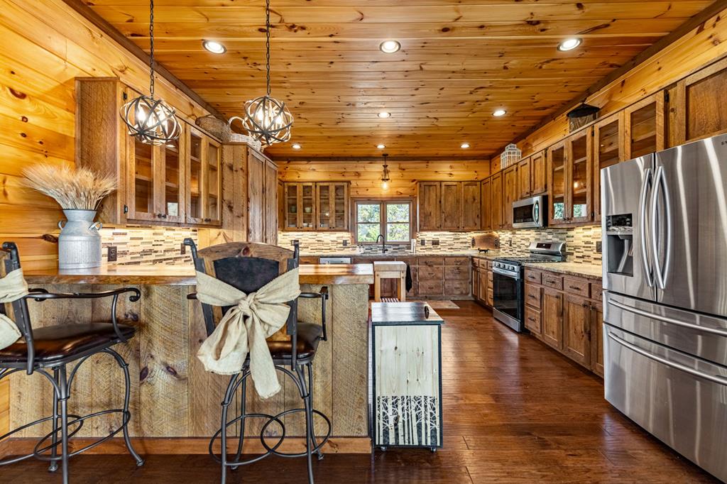 429167 Mineral Bluff Residential