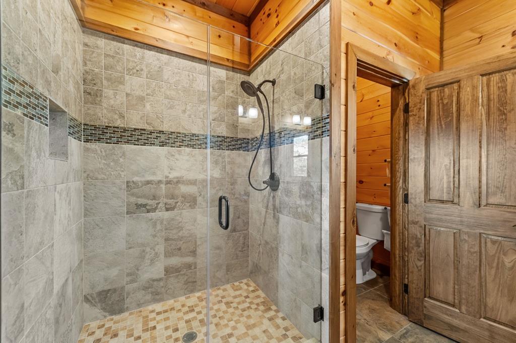 429167 Mineral Bluff Residential