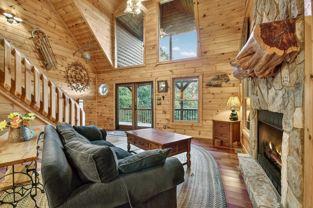 429169 Suches Residential