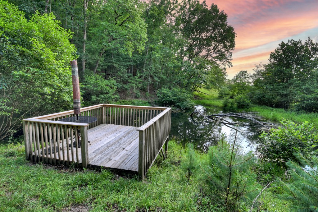 429169 Suches Residential