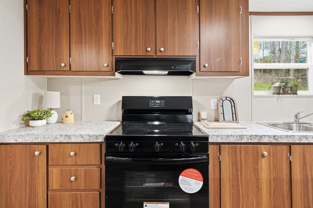 429180 Ball Ground Residential