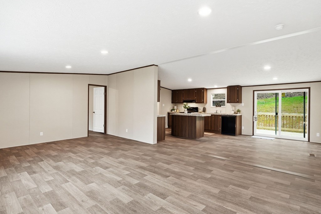 429180 Ball Ground Residential