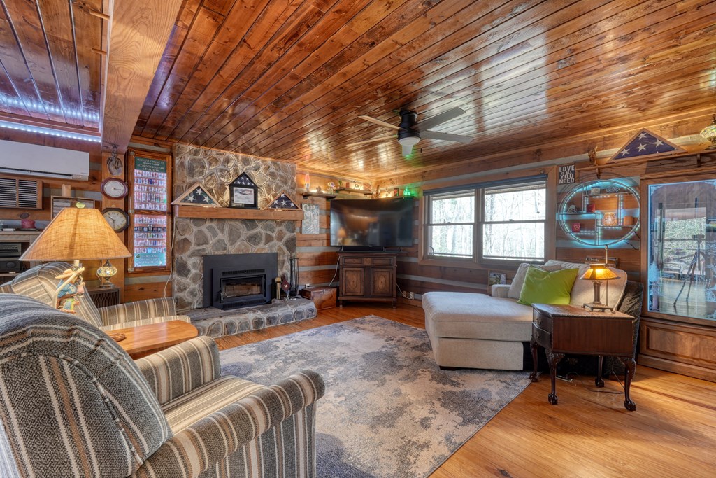 429181 Murphy Residential