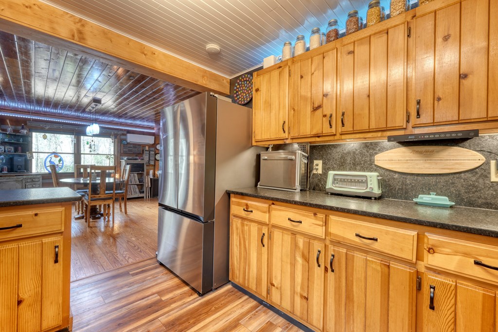 429181 Murphy Residential