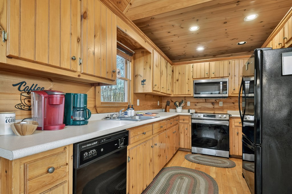 429201 Mineral Bluff Residential