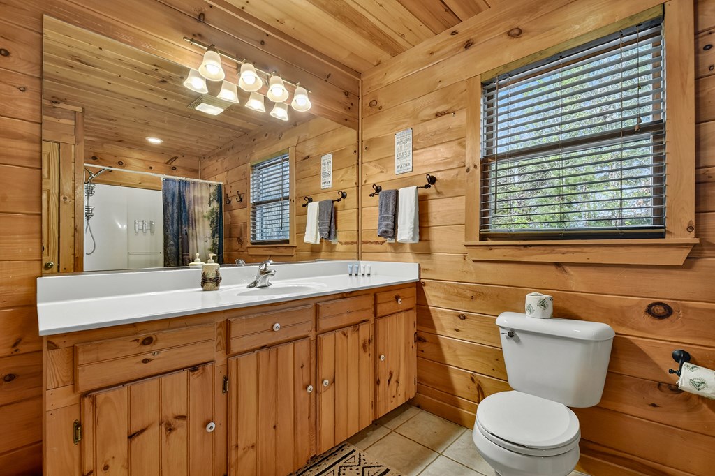 429201 Mineral Bluff Residential