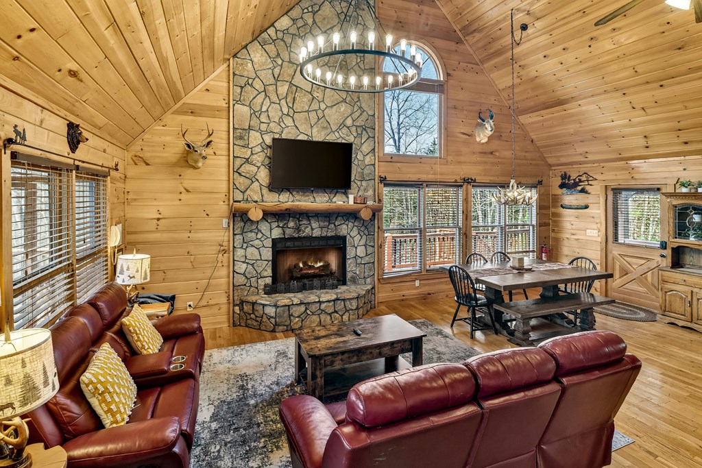 429201 Mineral Bluff Residential