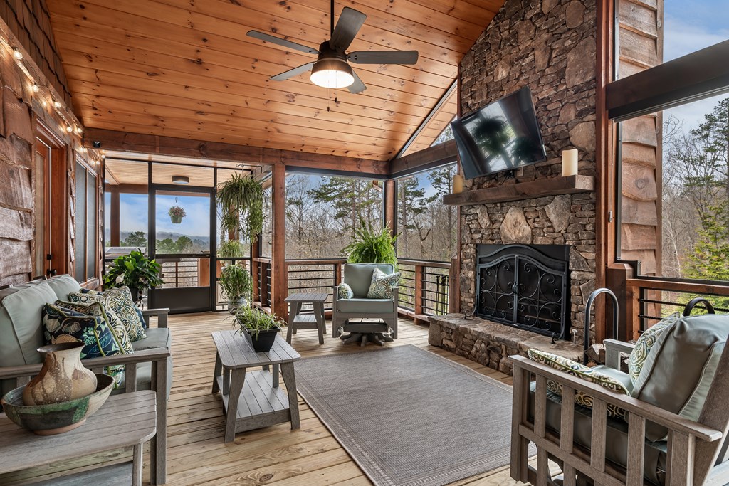 429205 Morganton Residential