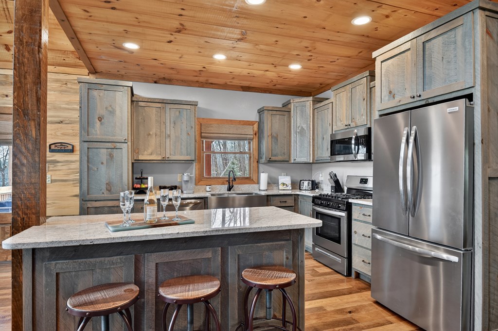 429206 Blue Ridge Residential