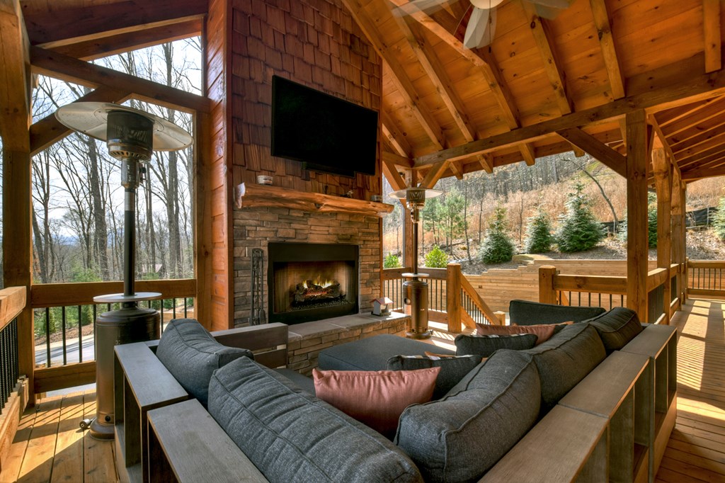 429206 Blue Ridge Residential