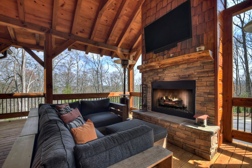 429206 Blue Ridge Residential