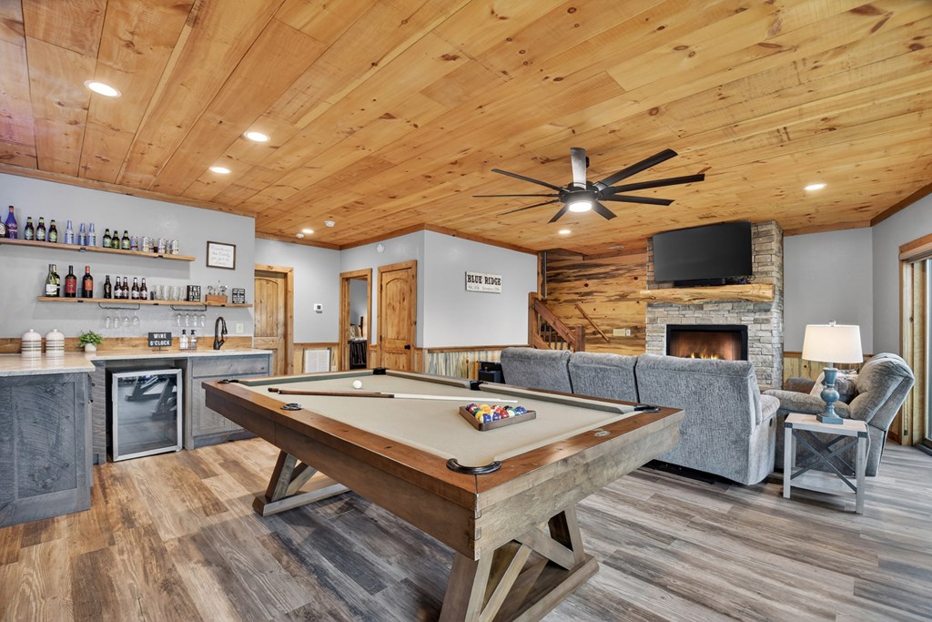 429206 Blue Ridge Residential