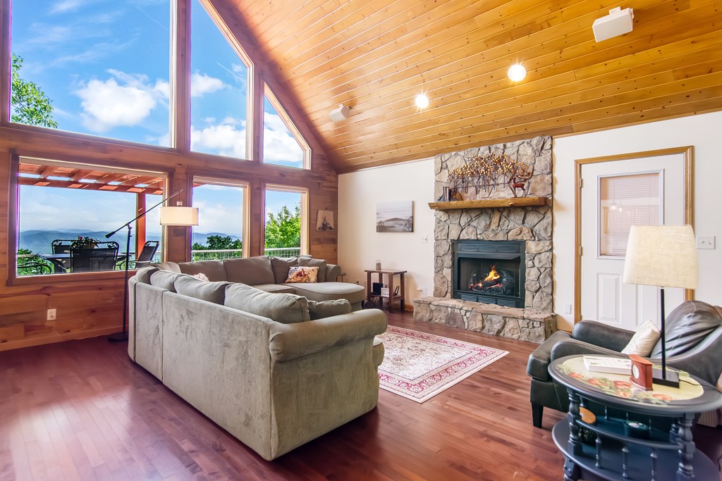 429211 Murphy Residential