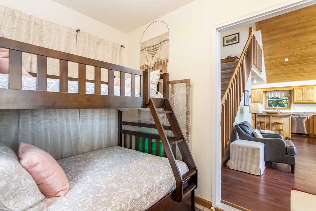 429211 Murphy Residential