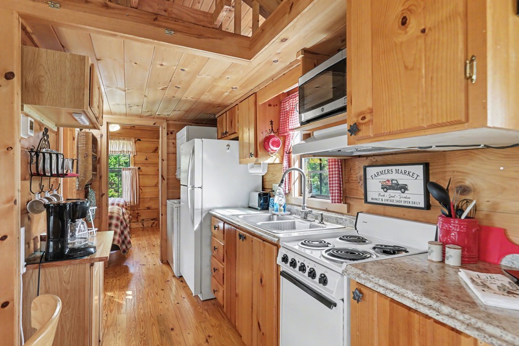 429215 Blairsville Residential