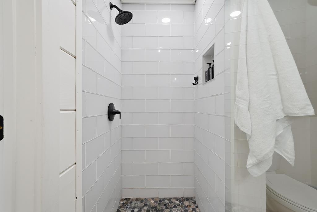 429218 Morganton Residential