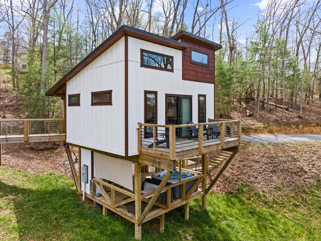 429223 Morganton Residential