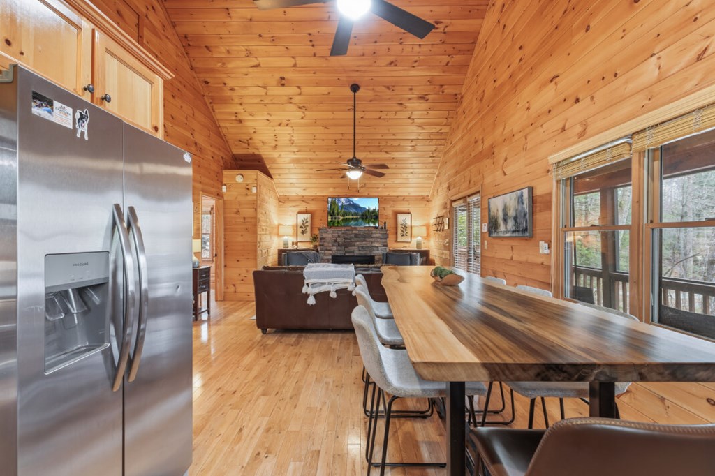 429225 Blue Ridge Residential