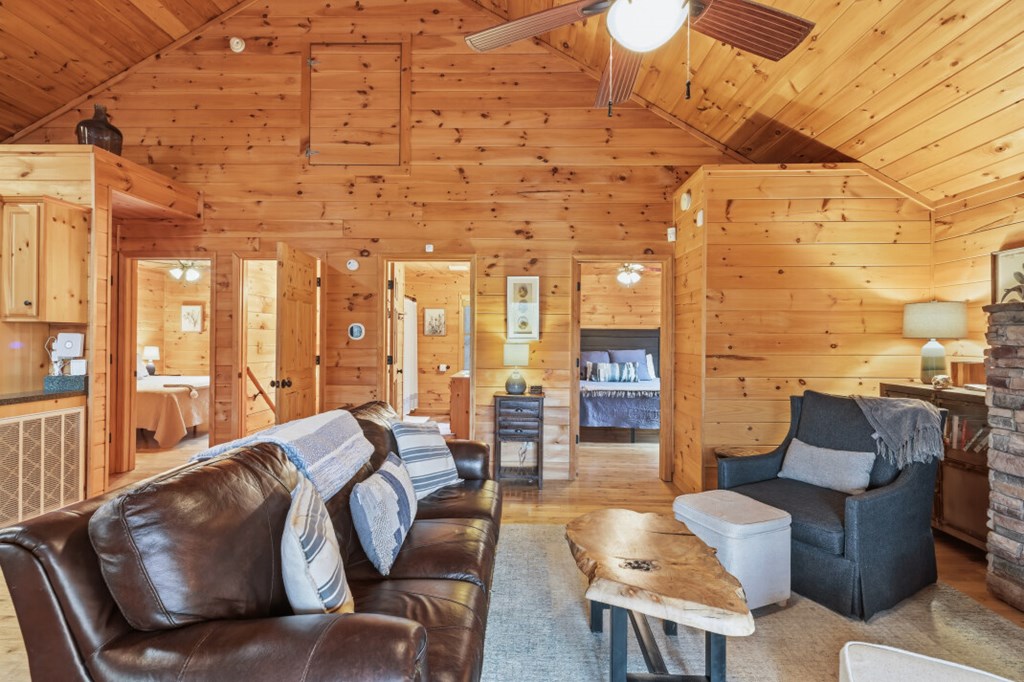 429225 Blue Ridge Residential